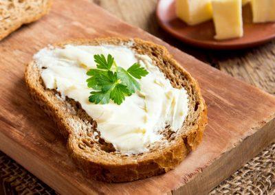 Beurre de baratte de la fromagerie Monnin à Chantrans dans le Doubs